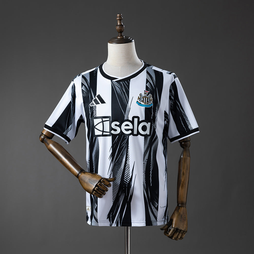 Camiseta 1º Newcastle 26/27